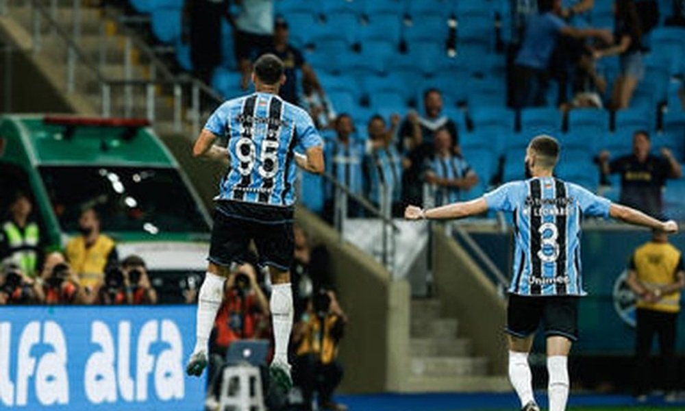 Carlos Vinicius marcou duas vezes na Arena. Foto: Divulgação / Grêmio FBPA