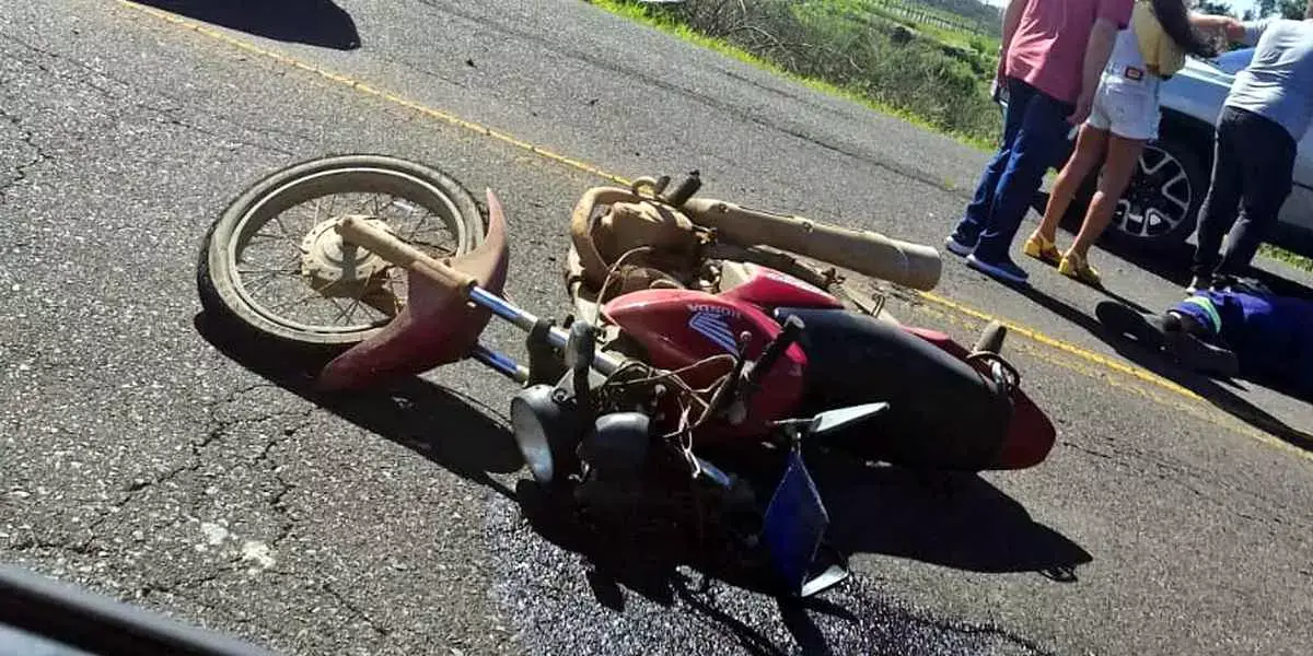 Acidente-na-Estrada-do-Mar-deixa-motociclista-ferido-em-Capao-da-Canoa Acidente-na-Estrada-do-Mar-deixa-motociclista-ferido-em-Capao-da-Canoa