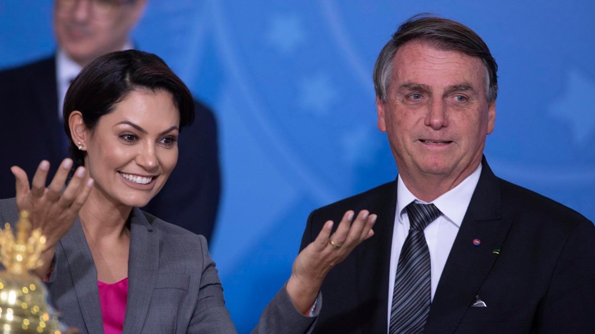 Ex-primeira-dama diz que estão tentando impor a Bolsonaro "uma antecipação de indicações de ...