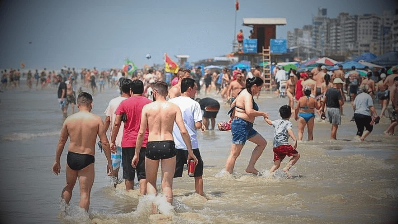Litoral Norte: Sol e Temperaturas Altas Garantem Sábado de Praia