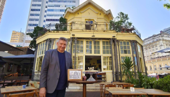 Foto, Edemir Simonetti  Chalé da Praça xv Porto Alegre