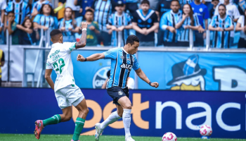 Grêmio Marlon explica Conversa com Claus e Reafirma Opinião sobre Arbitragem